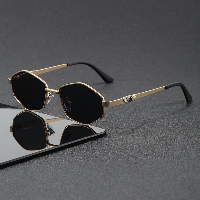 Trendy and fashionable men's polarized metal sunglasses polygonal frames personalized versatile anti-ultraviolet sunglasses European and American