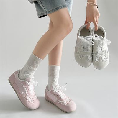 Retro flache Sohle dünne kleine weiße Schuhe Damen neuer Sommer Innenhöhe erhöht lässige weiche Basisplatte Damenschuhe