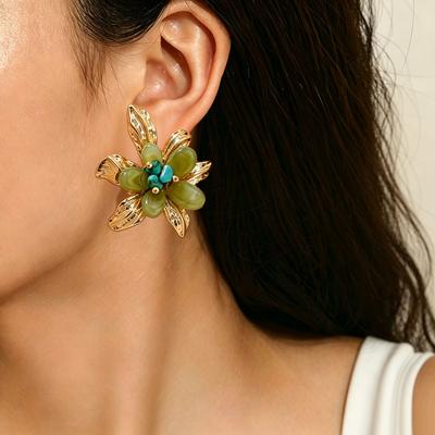 European and American Jewelry Personalized Flower Inlaid Turquoise Design Stud Earrings Versatile High-end Floral Earrings Earrings