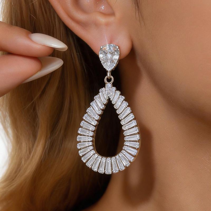 Elegant European & American Zircon Water Drop Pendant Earrings - Luxurious, Exquisite, Fashionable Jewelry for Women