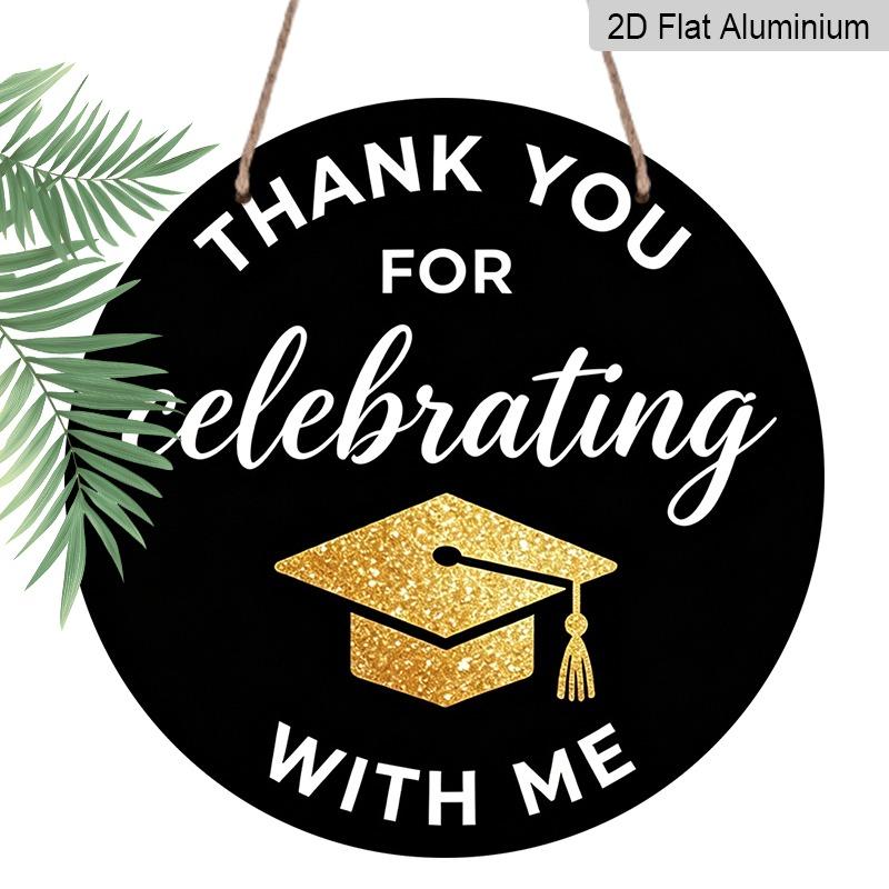 

2D Flat Aluminum 2026 Graduation-themed Wall Hanging Is Available in Multiple Sizes. Its Black and Gold Glitter Graduation Cap Design Makes It A 7.87×7.87inch