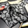 New high-end retro fashion small square scarf printed versatile sunscreen silk scarf spring and autumn women's sunscreen scarf