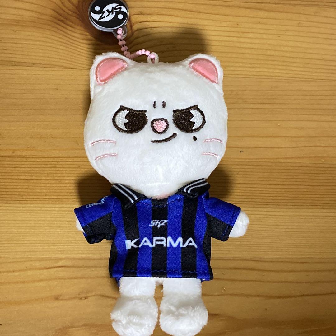 

[USED] Stray Kids KARMA SKZOO Hyunjin Genielet