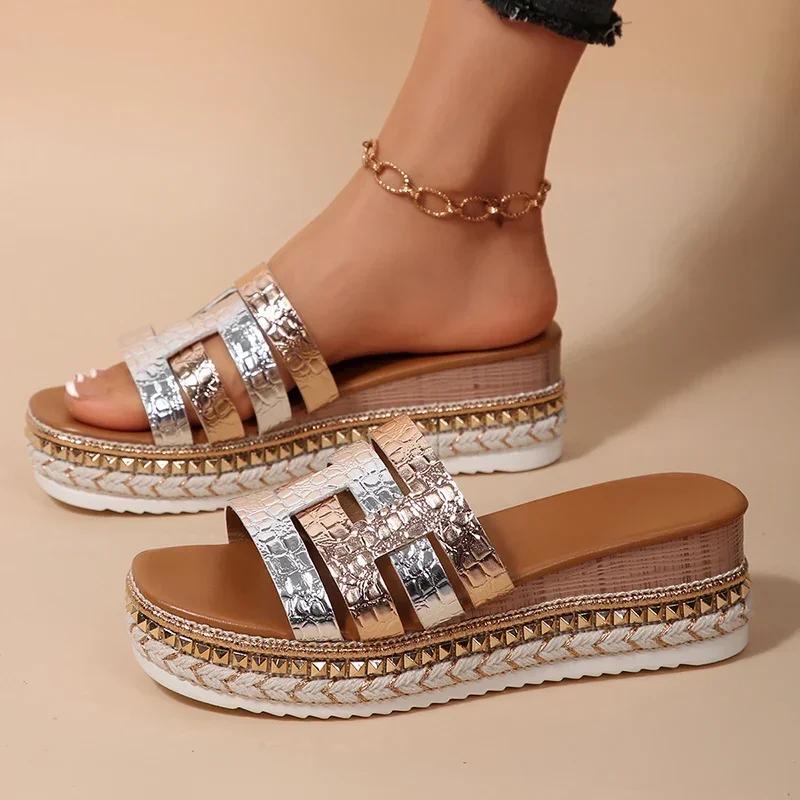 Fashion Womens Shoes Plus Size 36-43 Rivets Wedges Slippers Women Plarform Sandals Woman Fashion Thick Bottom Slides Sandles Beach Shoes