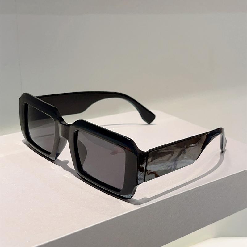 Rectangle Sunglasses Men Fashion Outdoor Casual Shades Women Trendy Luxury Brand Design Beach Vacation Decor Sun Glasses