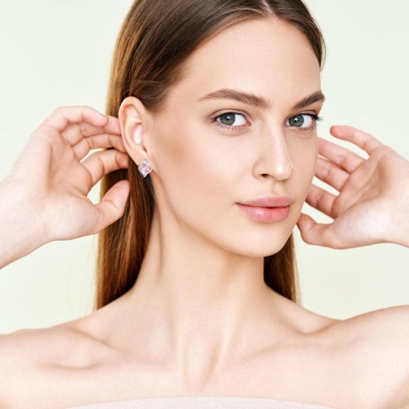 Premium Zirconia Heart Flower Earrings Necklace Offering Exquisite Craftsmanship and Gold/Steel Plating For Comfort