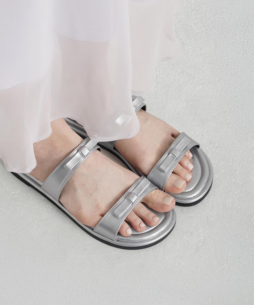 Chaakan Barneys Ribbon Slippers Spltr2H133