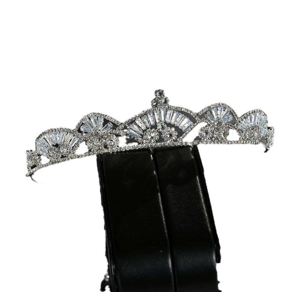 Bride's Wedding Dress  Hair Accessory Headband  Exquisite Headwear Luxurious and Super Fairy Like Crown Wedding Accessories Anti Slip Headband