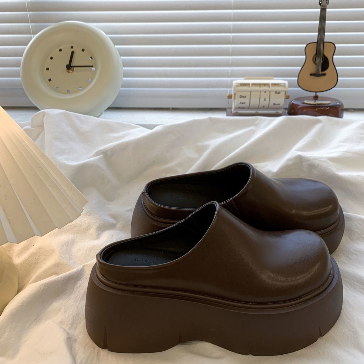 

2025 summer new popular outer wear super high heel bag head half slippers women s dopamine super fire thick bottom heightening slippers 40 коричневый