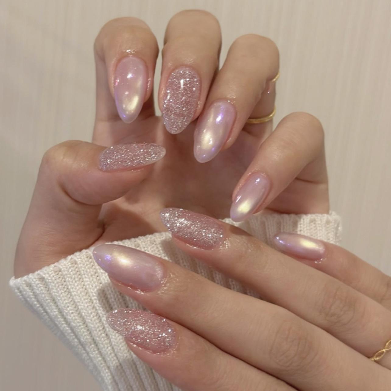 Nude Pink Cat-Eye Almond-Shaped Press-On Nails - Simple, Hot Selling Nail Art Tips