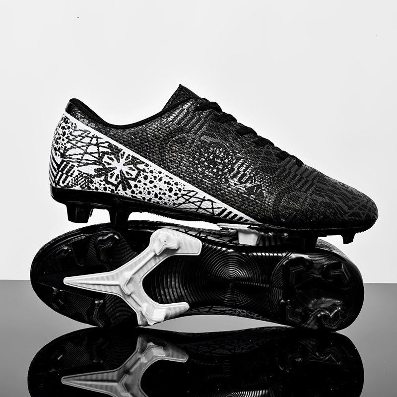 2025 Nail Football Shoes, Young Men's and Women's Long Nails, Low-top Competition Training Students, Older Children's Broken Large-size Sports Shoes