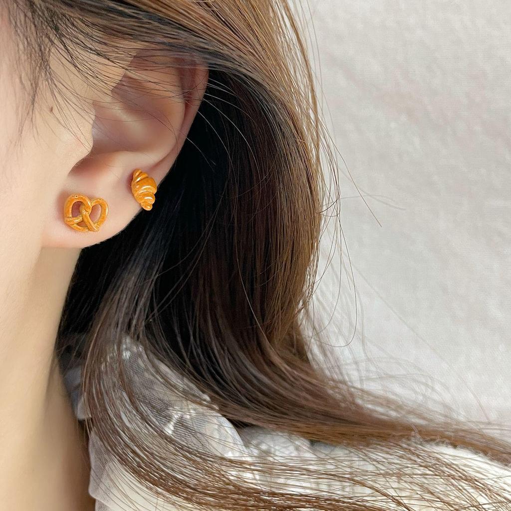 Mini Sterling Silver Cartoon Stud Earrings - Cute Autumn Winter Caramel Bread Design