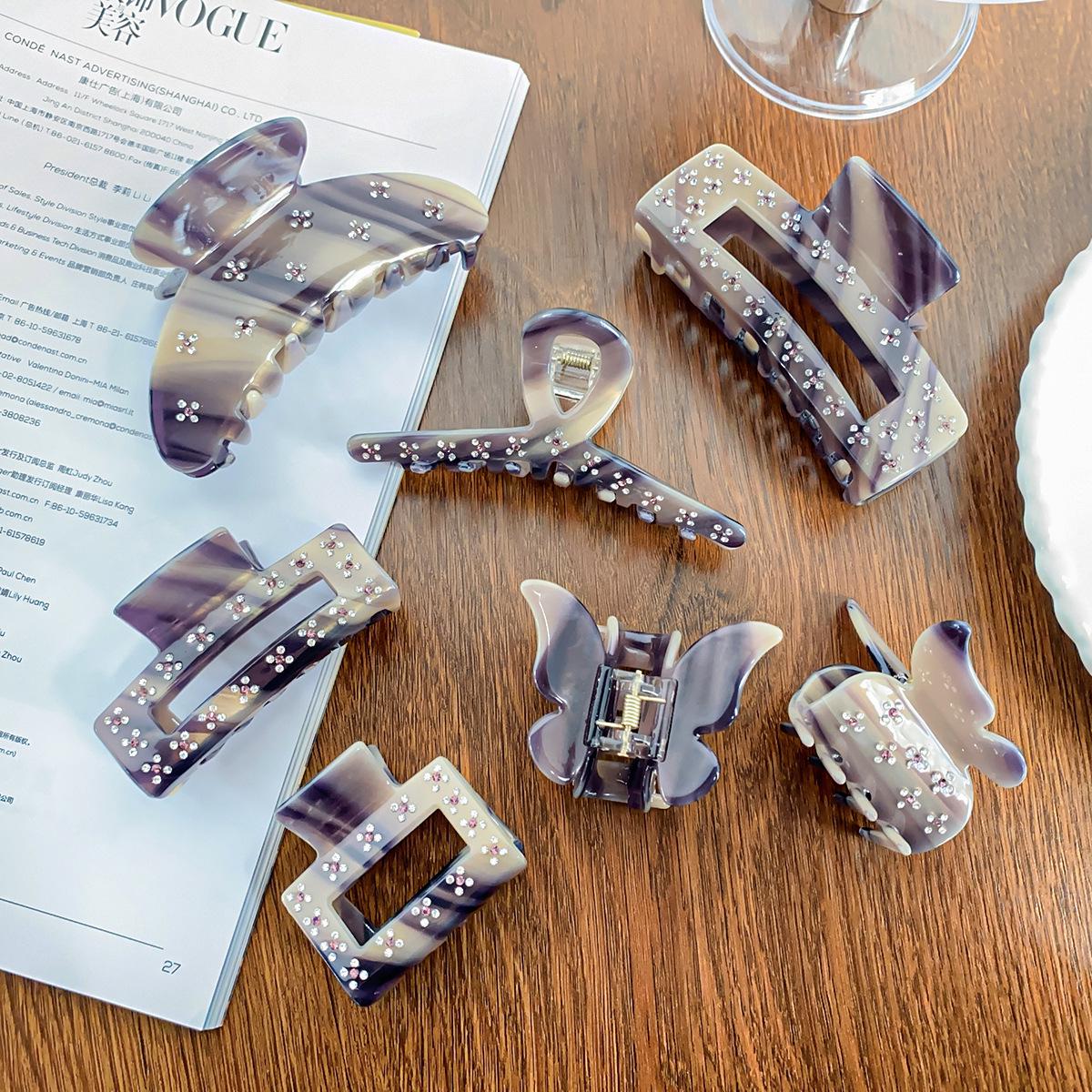 

Bofeiya Rhinestone Acetate Claw Clip: High-End Luxury Hair Accessory for Updos
