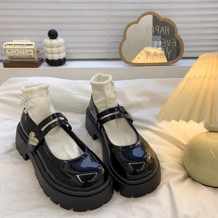 Black muffin platform small leather shoes women's 2025 autumn new Japanese jk retro with skirt Mary Jane single shoes