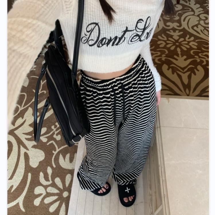 

Женские брюки терри с высокой талией, широкими штанинами, в черно-белую полоску One Size чёрный