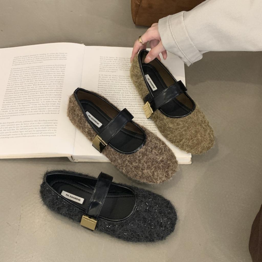Suding's new retro round head flat bottom one-word buckle with Mary Jane shoes women's warm and plush niche fluffy single shoes