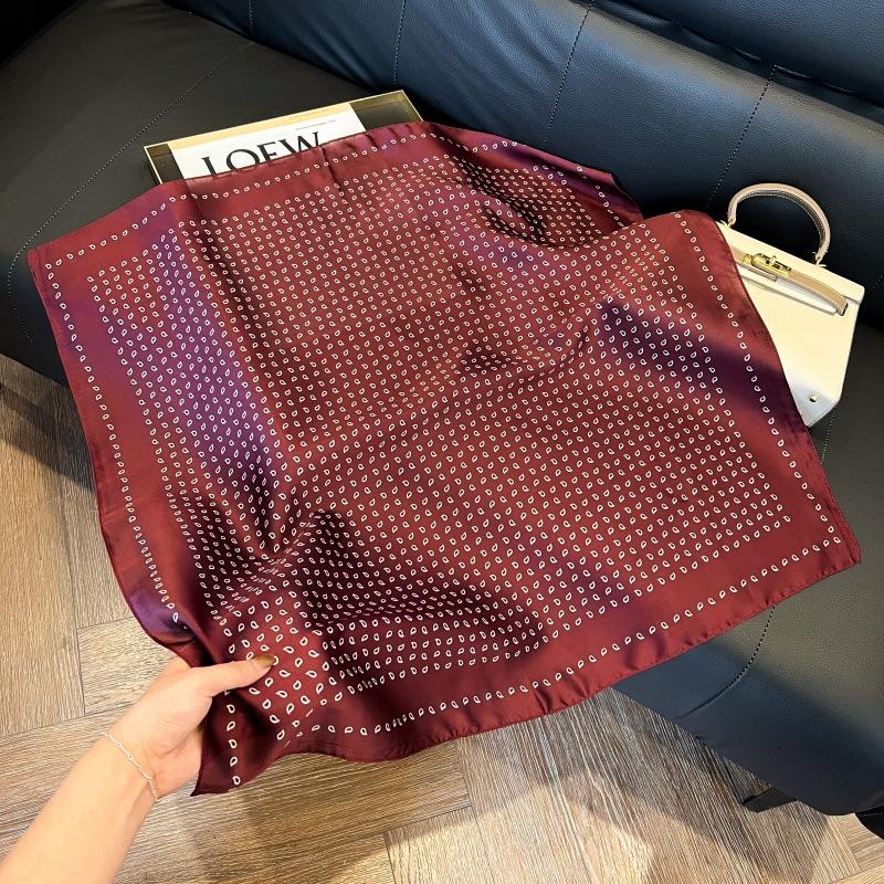 70 Silk Scarves, Square Scarves, High-End Sense, Fashionable And Versatile, Professional Imitation Silk, Small Scarves, Retro Printed Silk Scarves
