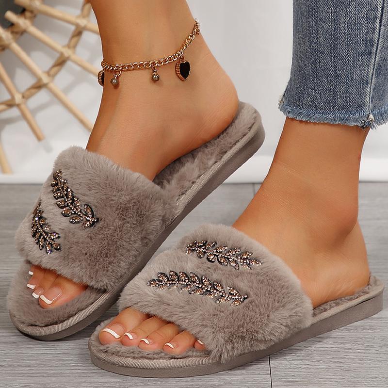 Fashion 2025 Winter Crystal Plush Slippers Women Light Non Slip Cotton Slippers Woman Indoor Faux Fur House Cotton Slides Female