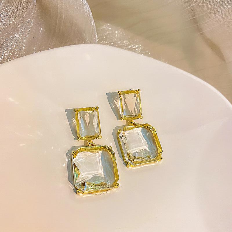 Retro Crystal Rhinestone Square Geometric Earrings - European American Style, High-Class Temperament Jewelry for Women