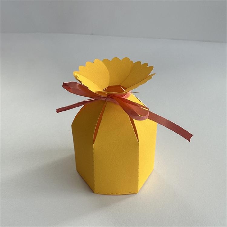 Metal Die Cuts Candy Box Cutting Dies Cuts Stencils for Scrapbooking Card Journal Decoration Embossing Stencils