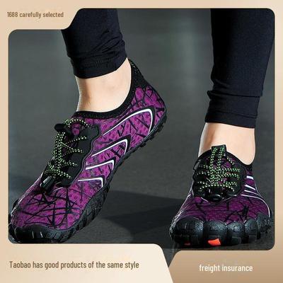 Obuv pro vodní sporty