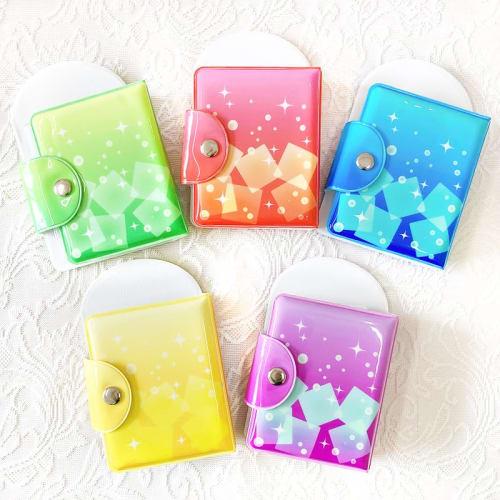 Cream Soda Collectible Book, Korean Collectible Book with 32 K-Pop Trading Cards and Photo Card Holder, Green, Perfect for Otaku, Anime Fans, and Anim