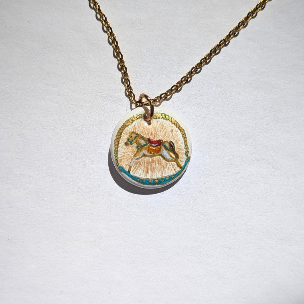 

Personalized Oval Oil Drop Pendant Animal Star Element Necklace Electroplated 18K Gold Color Retention