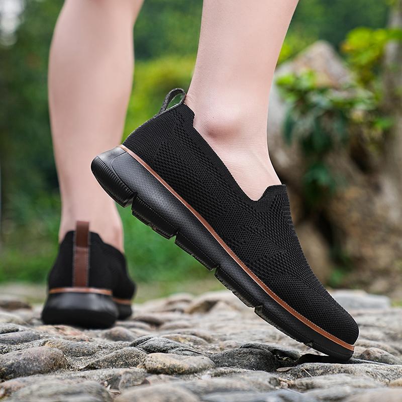 Breathable Mesh Men's Loafers Retro Style Slip-ons Men Anti-slip Casual Sports Shoes Elastic Walking Shoes Big Size