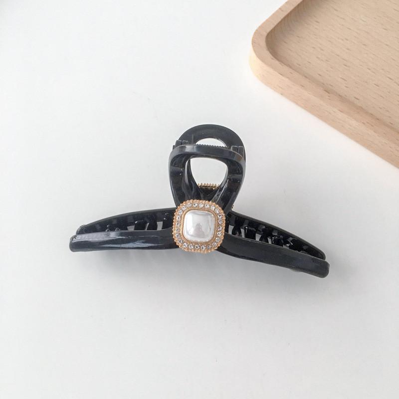 

Elegant Korean Style Hair Claw Clip For Girls With Charming Ribbon Design And Heart Shapes Black Rectangle