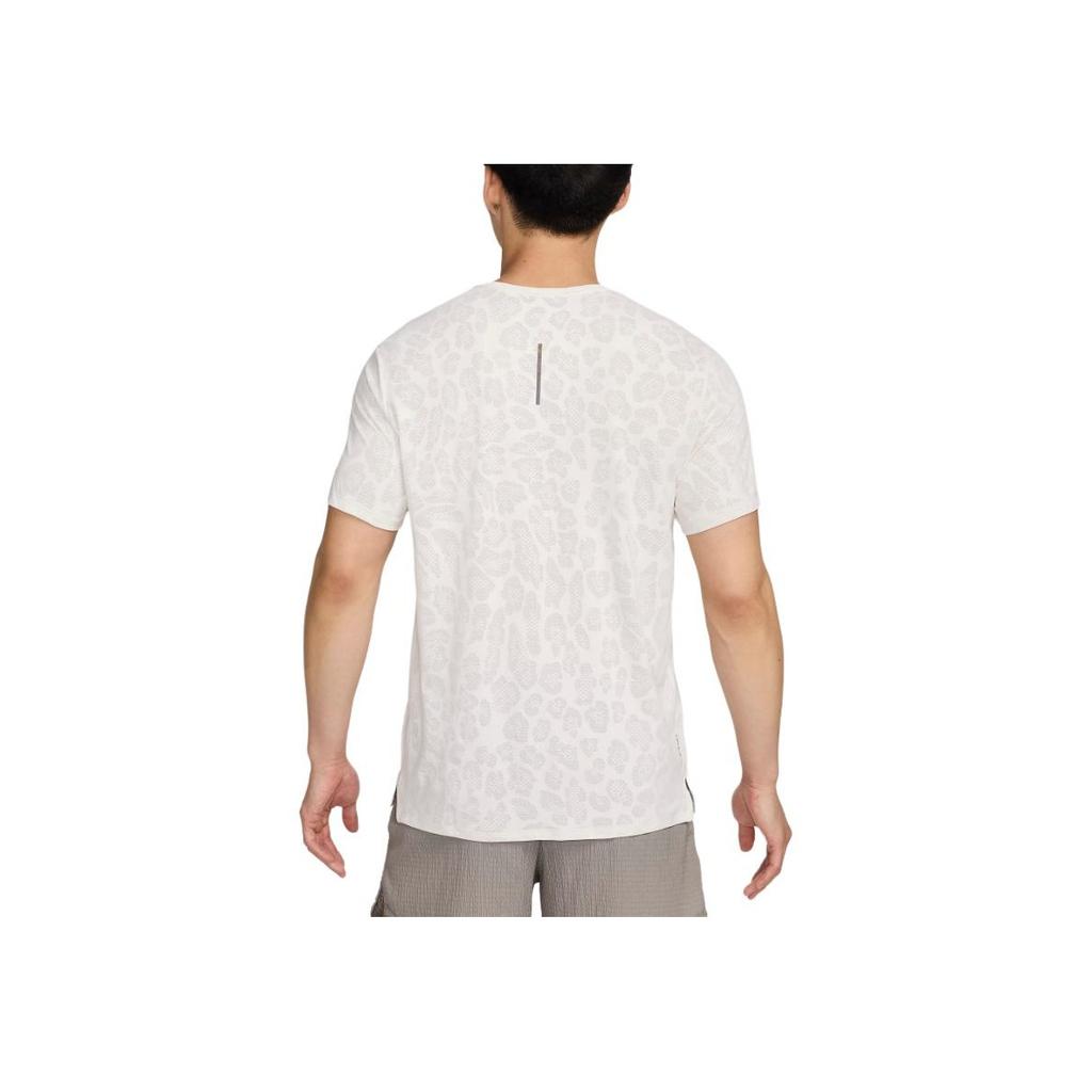 Nike Leopard Print Casual Short Sleeve T-Shirt Men Tops Light-Gray FZ0614-030