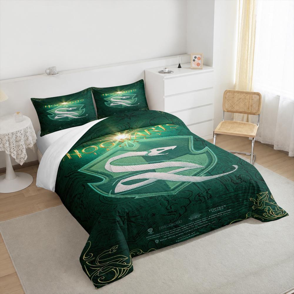Hogwarts Legacy Slytherin Snake Crest Bedding set (1 duvet cover, 2 pillowcases, duvet not included), Green Embroidered Wizarding Art Print