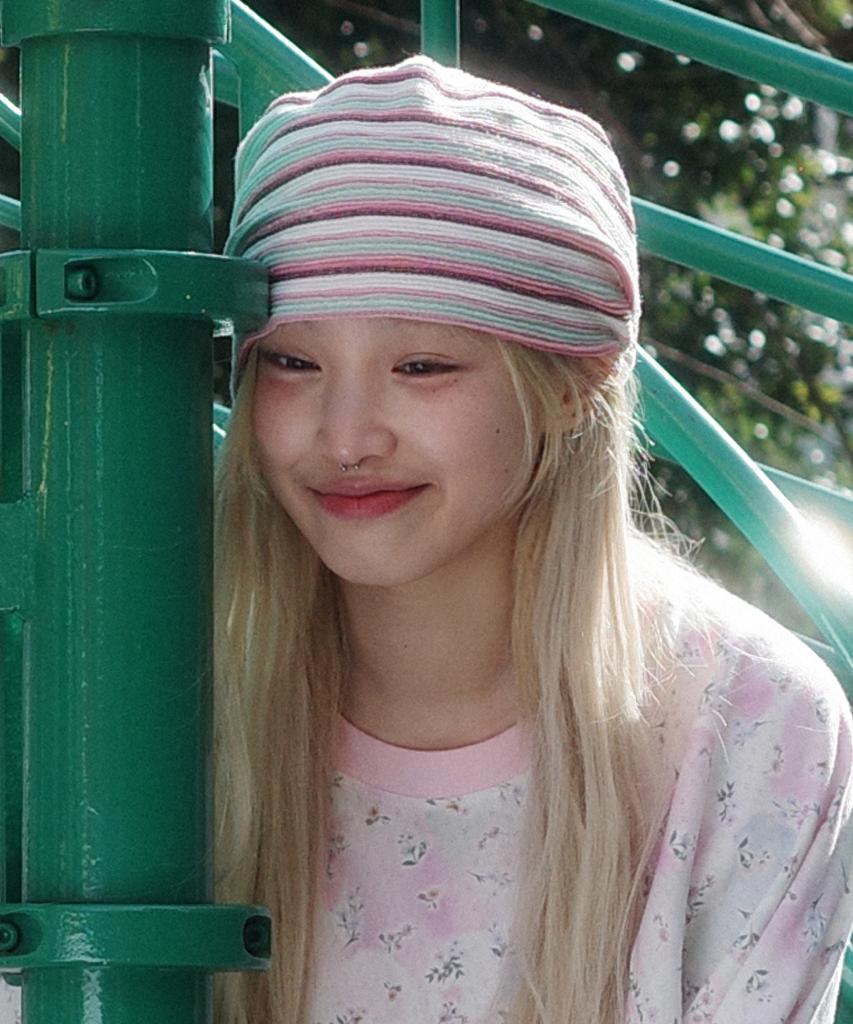 KOOKEESEE Striped Band Beanie (Pink/Ivory)