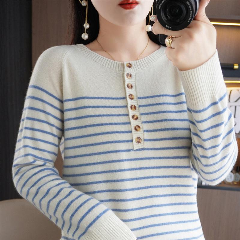 Multi-button Round Neck Bottoming Shirt for Women In Autumn and Winter, All-match Sweater, Loose Striped Andy Velvet Warm Top, Knitted Style