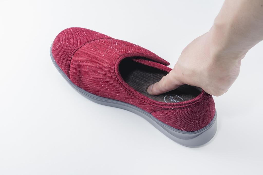 Lightweight Walk Wine L (Glitter) (23.0-23.5cm) (Width 3E)