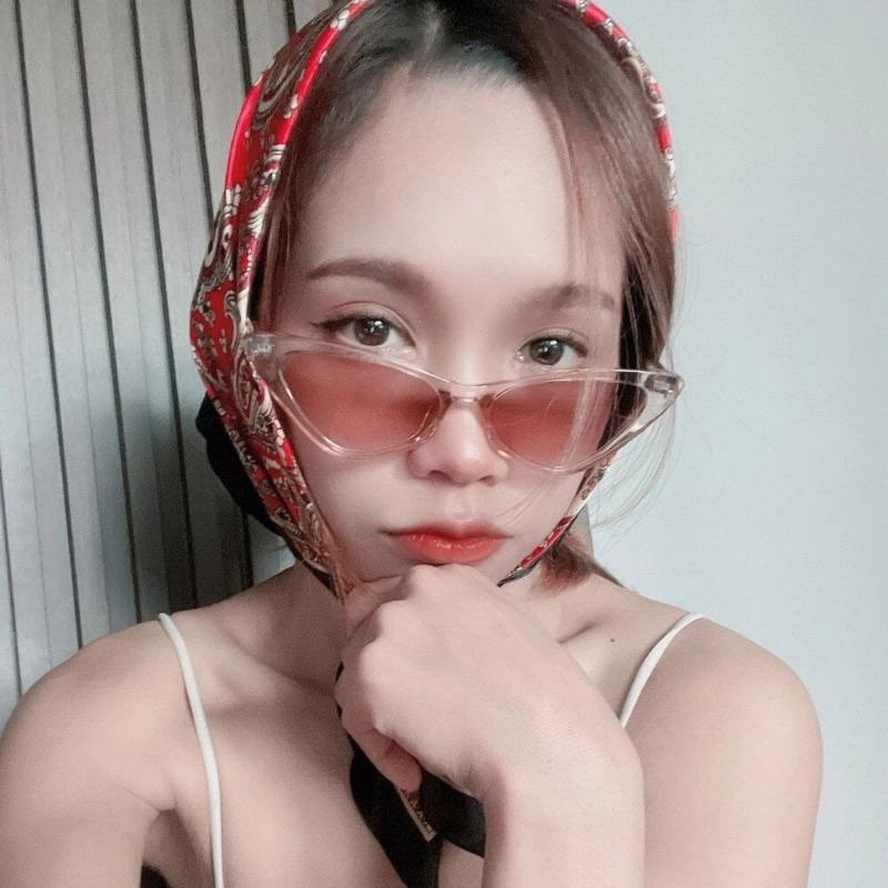 Small Frame Vintage Cat Eye Sunglasses for Women UV400 Protection Retro Sunglasses Eyewear Fashion Trendy Streetwear Accessories