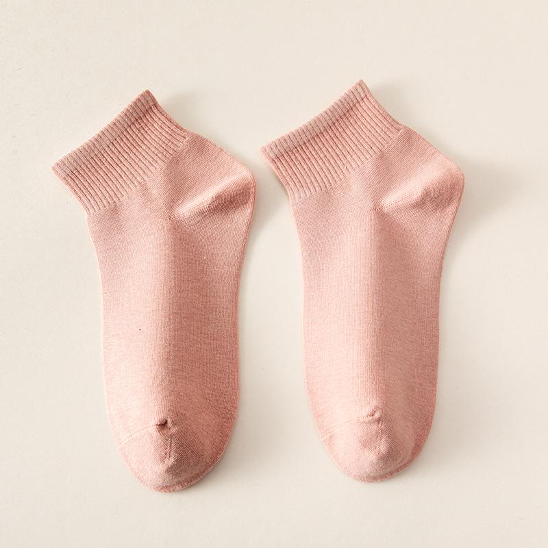Women's Summer Thin Cotton Ankle Socks - Antibacterial, Odor-Resistant, Breathable, Sweat-Absorbing in Solid White