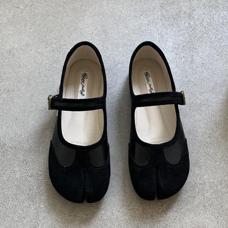 Fashion IPPEUM Red Ballet Sneakers Split Toe Ballerinas Flats Buckle Straps Tabis Sneakers Ballet Shoes