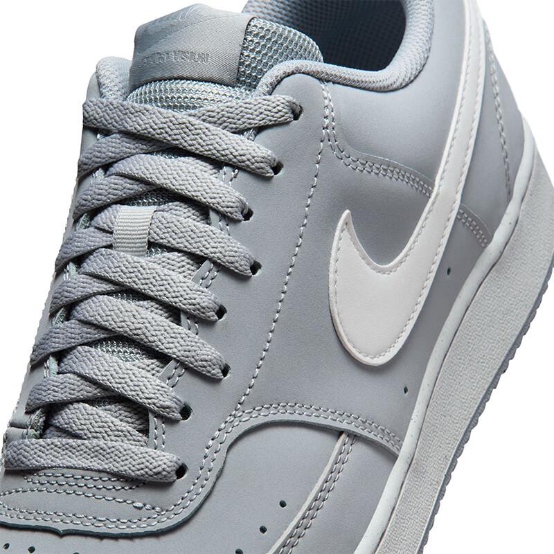 Nike Men's COURT VISION LOW Casual Sneakers