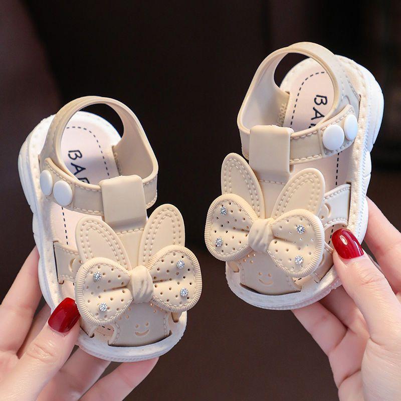 Girls' Sandals with Soft Soles Anti Slip Toe Caps Walking Shoes Children's Shoes
