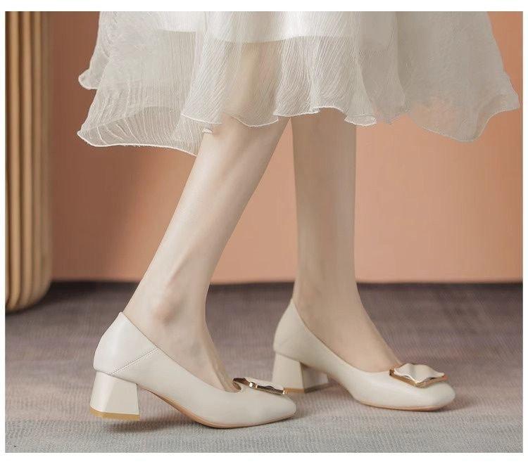 

French light mouth single shoes women s thick heel new soft leather long standing is not tired feet comfortable square buckle evening breeze gentle sh 40