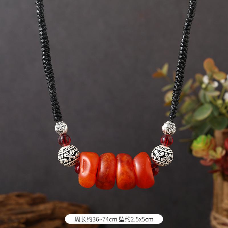 Imitation old beeswax necklace, safety buckle pendant, collarbone chain, women's retro long sweater chain pendant, men's accessories.