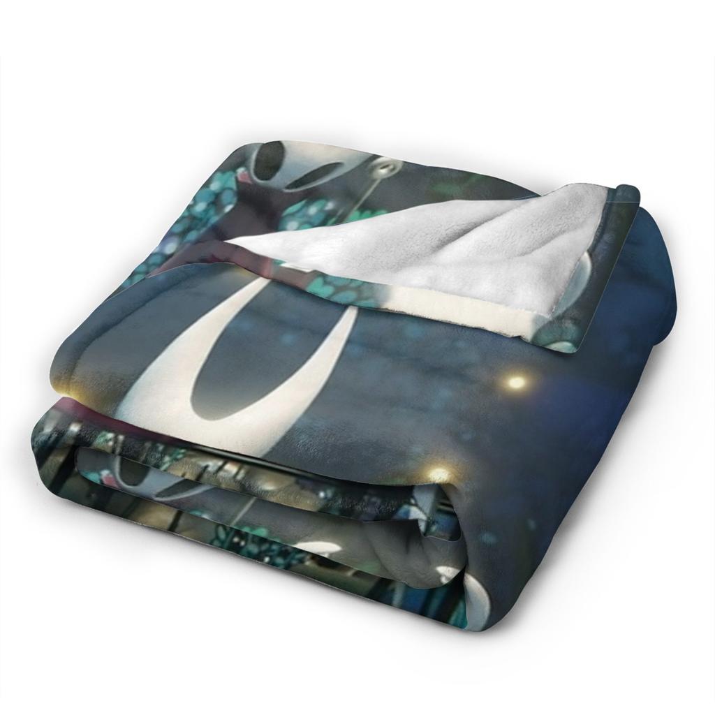 Knight and Hornet rest Knitted Blanket Hollow Knight Silksong Flannel Throw Blanket Travel Decoration Ultra-Soft Warm Bedspreads