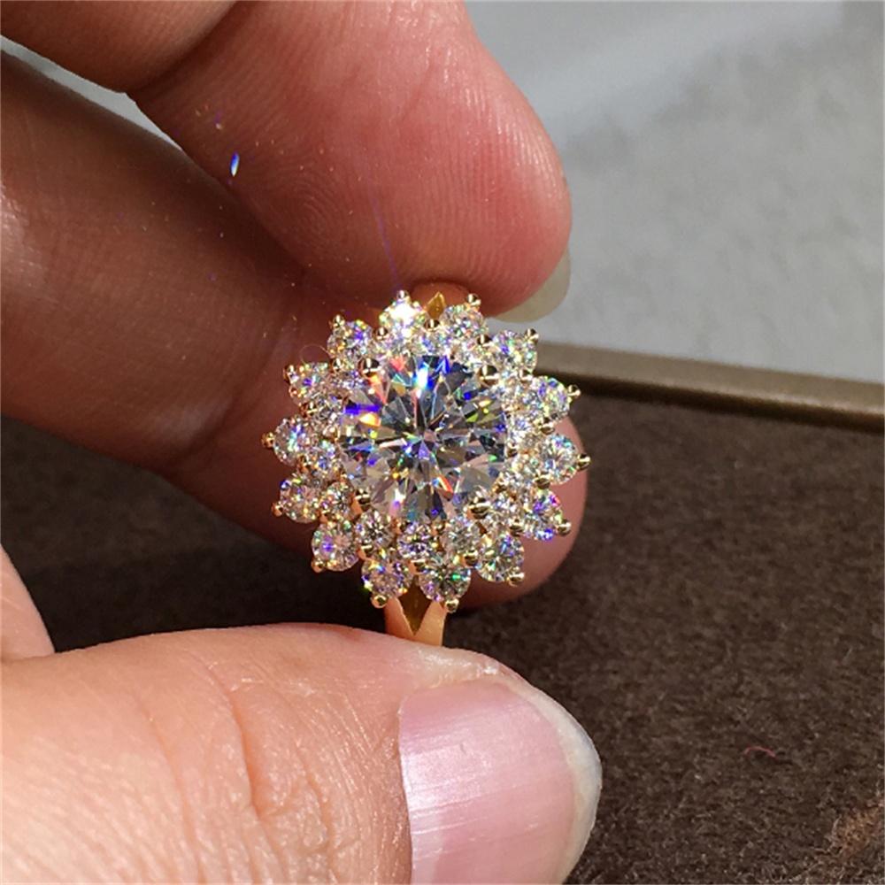 Huitan Sparkling Women Rings with Oval Blue CZ Wide Band Gorgeous Wedding Accessories Copper Color Brilliant Fashion Zircon