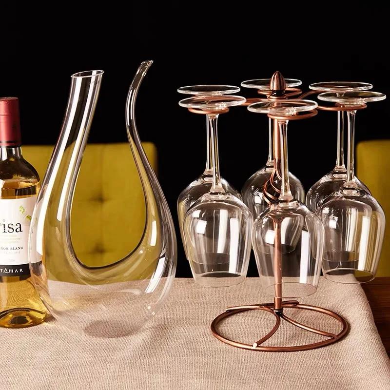 

Nordic Vintage Iron Wine Rack Decoration New European Style Fashionable U Types Red Wine Decanters with 6 Glass Cup Set Gift As shown