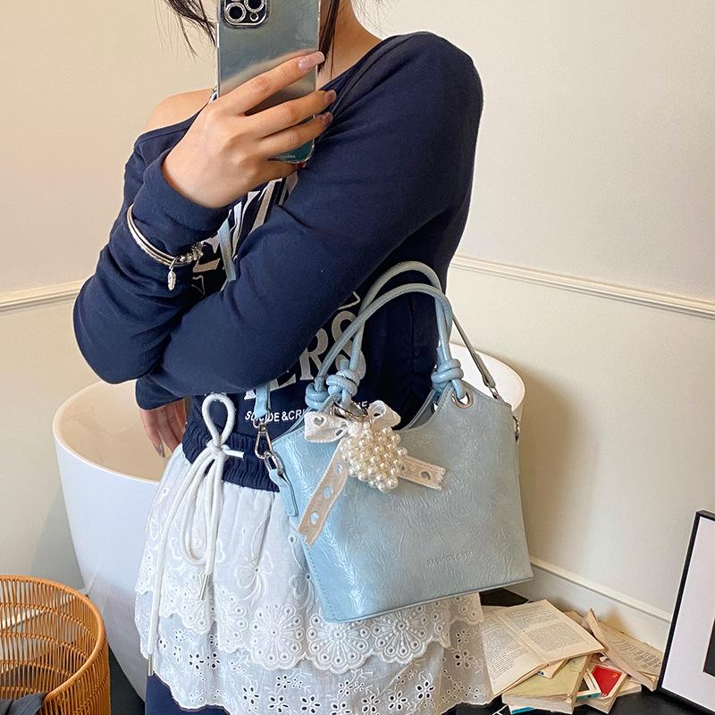 Premium Sense Hand Carry Fashion Bucket Bag Women 2025 New Trendy Simple Shoulder Bag Versatile Casual Messenger Handbag