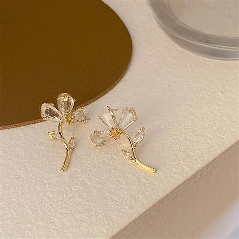 New Light Luxury Style Crystal Flower Earrings Women'S Earrings Fashion Exquisite Wedding Jewelry