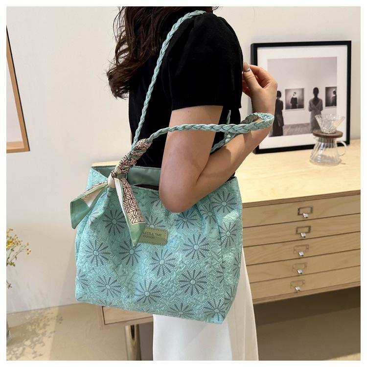 Women's Nylon Large Capacity Tote Bag Embroidery Commute Shoulder Handbag Zipper Closure Soft Texture
