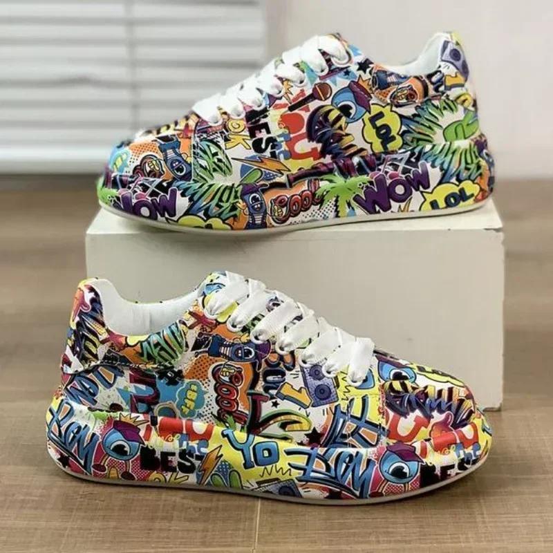 Módní sportovní boty pro ženy se silnou podrážkou a zvýšenou platformou Dámské Nové Dámské Ručně malované Graffiti Bílé boty Outdoorové Ležérní boty Plus Size 43