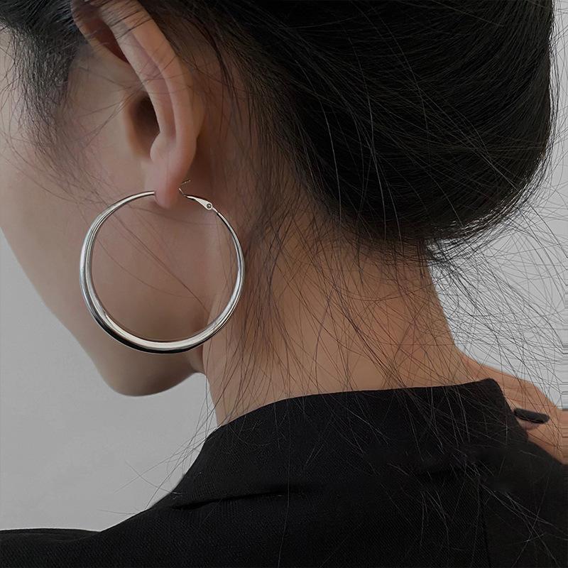 Trend Plain Circle Circle Earrings Ins Style Simple Retro Personalized Earrings Fashion Versatile Temperament Earrings Women