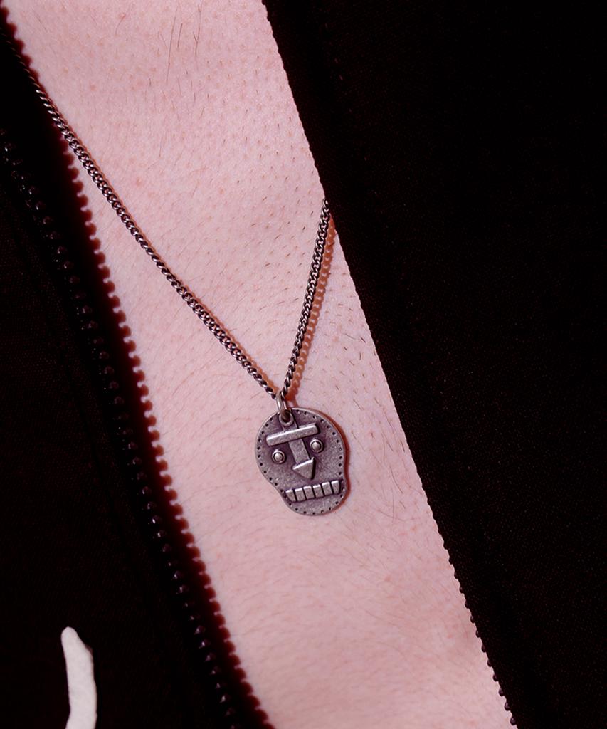 Towtow Archive Flat Skull Necklace Silver Burnished